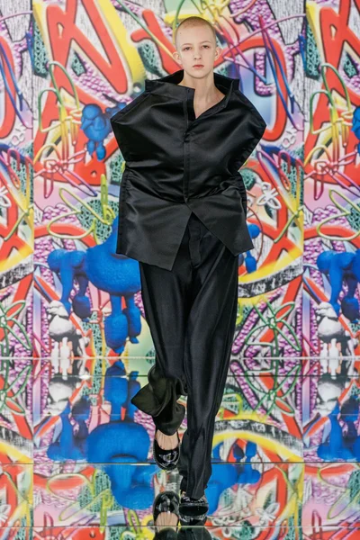 Look 33